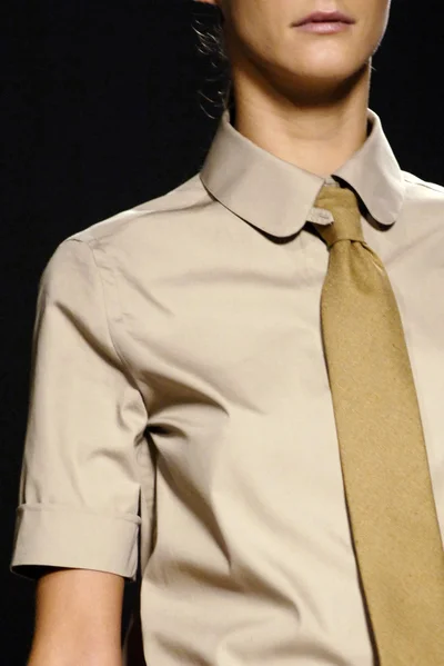 Look 30